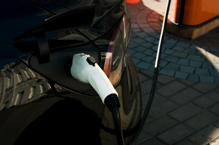 Comment réussir l'installation de bornes de recharge à Cugnaux ?