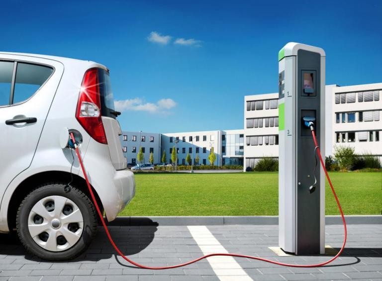 À Cugnaux, équiper son entreprise avec une borne de recharge